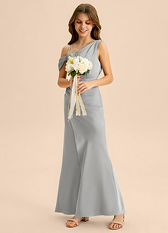 Azazie Madelyn Junior Jurk van Stretch Satijn met Kolom Off the Shoulder Zilver image5