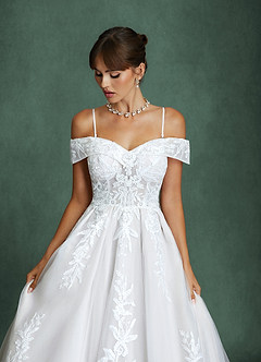 Azazie Becca Robes de mariée Robe Trapèze en Tulle Décolleté en cœur Blanc De Diamant image5