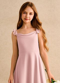 Azazie Puppy Girls Formal Robe Demoiselle D'honneur Fillette Robe Trapèze en Mousseline de soie Plissée Rose Poudré image6