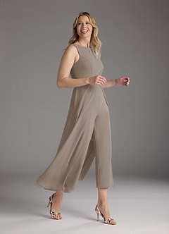 Azazie Anitta Mère de la mariée Robes Robe Combinaison/Tailleur Pantalon en Crêpe Élastique Plissée Taupe image4