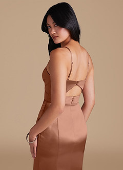 Azazie Shania Vestidos de damas de honor Vestido de Bronceador de Satén Metálico de Corte Recto con Plisado image4