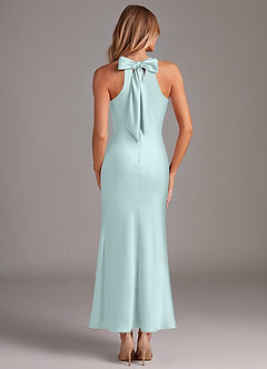 Azazie Doretta Robes de demoiselle d'honneur Robe Sirène en Satin extensible Plissée Verre De Mer image6