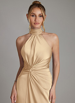 Azazie Gracelynn Vestidos de damas de honor Vestido de Champán de Satén Elástico de Corte Recto con Plisado image3