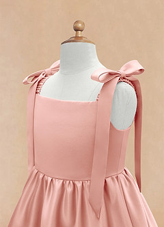 Azazie Chelsie Blumenmädchenkleider A-Linie Schleifen Matte Satin Kleid Rosettenrosa image8