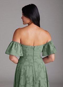 Azazie Sue Robes de demoiselle d'honneur Robe Trapèze Convertible en Blumen-Burnout Épaule décolletée Matcha image6