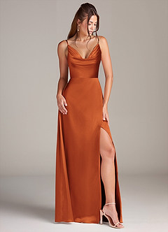 Azazie Sarella Robes de demoiselle d'honneur Robe Trapèze en Satin extensible Plissée Cannelle image3