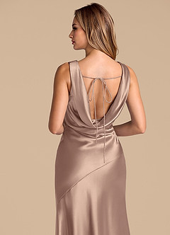 Azazie Rylina 신부 들러리 드레스 인어 메탈릭 새틴 바닥 길이 드레스 image2