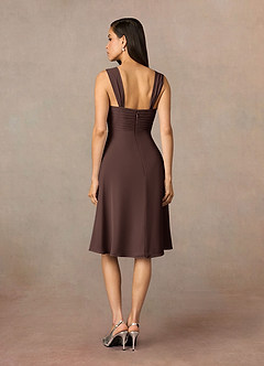 Azazie Olivia Mère de la mariée Robes Robe Trapèze en Mousseline de soie Encolure carrée plissée Ganache image5