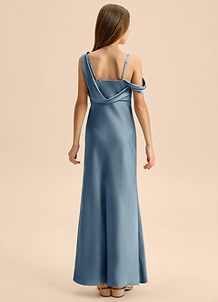 Azazie Madelyn Junior Robe Fourreau en Satin extensible Épaule décolletée Bleu Poussiéreux image2