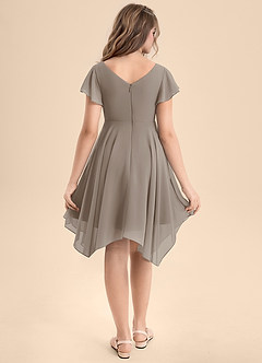 Azazie Janeaurelia Junior Abito A-Line in Chiffon Plissettato Taupe image2