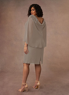 Azazie Carmela Mère de la mariée Robes Robe Fourreau en Mousseline de soie Dentelle Taupe image10