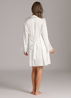 front Ensemble robe et nuisette en satin et dentelle