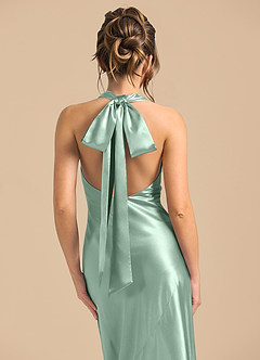 Azazie Velli 신부 들러리 드레스 쉬스 하이넥 메탈릭 새틴 바닥 길이 드레스 image6