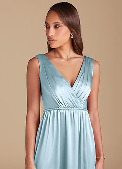 Azazie Tanicia Robes de demoiselle d'honneur Robe Trapèze en Satiné métallisé Plissée Bleu Ciel image2