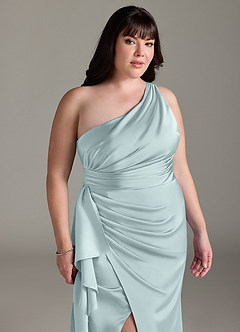 Azazie Maive Robes de demoiselle d'honneur Robe Fourreau en Satin extensible Rayé Brume image11