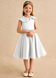 Azazie Acorn Robe Demoiselle D'honneur Fillette Robe Trapèze en Mat Satiné Plissée Blanc image5