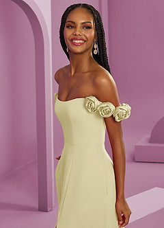 Barbie ♥ Azazie Suknie dla druhen Rozkloszowana szyfonowa sukienka z odkrytymi ramionami i kwiatowymi rozetkami image4