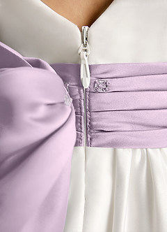 Azazie Sosie Blumenmädchenkleider A-Linie Plissee Matte Satin Kleid Elfenbein Frostiges Flieder image6
