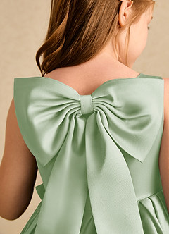 Azazie Jessie Robe Demoiselle D'honneur Fillette Robe Trapèze en Mat Satiné Arc Vert Sauge image8