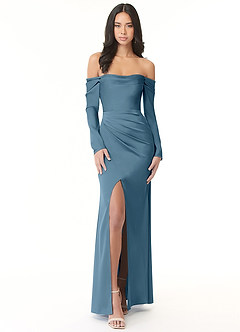 Azazie Hallie Vestidos de damas de honor Vestido de Bermudas de Satén Elástico de Corte Recto Convertible con Manga larga con hombros descubiertos image3