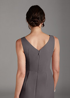 Azazie Saturn Mère de la mariée Robes Robe Fourreau en Mousseline de soie Col V plissé Gris Acier image5