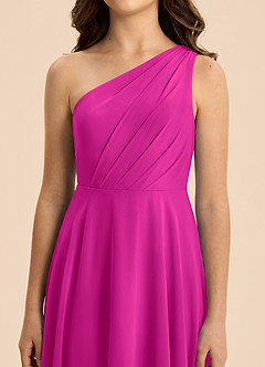 Azazie Phaedra Junior Robe Trapèze en Mousseline de soie Plissée Fuchsia image7