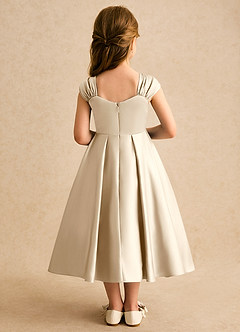 Azazie Yosemite Jurken voor bloemenmeisjes Baljurk Jurk van Mat Satijn Sweetheart Halslijn Champagne image2