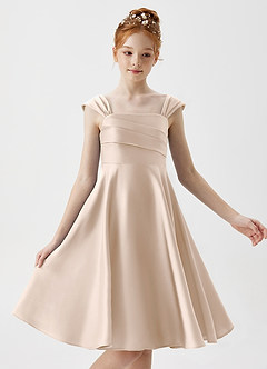 Azazie Amira Junior Vestido de Alabastro Blanco de Satén Elástico de Corte En A con Plisado image3