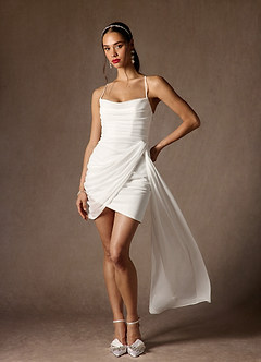 Azazie Iras Vestidos de novia Vestido de Diamante Blanco de Malla de Corte Recto con Cuello Vaca Plisado image1