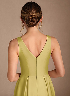 Azazie Fulton Moeder van de bruid jurken A-Lijn Jurk van Stretch Satijn Geplooid Kanarie image6