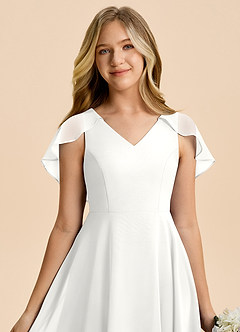 Azazie Katie Junior Vestido de Blanco de Gasa de Corte en A con Volante image5