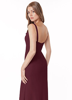 Azazie Salma Vestidos de damas de honor Vestido de Cabernet de Gasa de Corte Recto con Corte Lateral image4