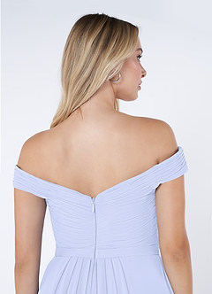 Azazie Audrianna Vestidos de damas de honor Vestido de Lavanda de Gasa de Corte en A Convertible con Hombros descubiertos image6