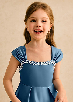 Azazie Yosemite Jurken voor bloemenmeisjes Baljurk Jurk van Mat Satijn Sweetheart Halslijn Bermuda image7