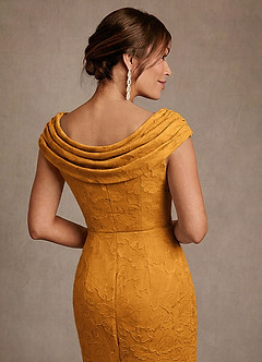 Azazie Irvine Mère de la mariée Robes Robe Trapèze en Blumen-Burnout Plissée Caramel écossais image5