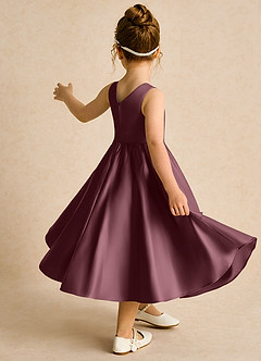 Azazie Hermia Blumenmädchenkleider A-Linie ärmellos Matte Satin Kleid Sangria image5