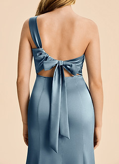 Azazie Ren Junior Robe Trapèze en Satin extensible Plissé Bleu Poussiéreux image6