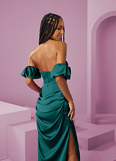 Barbie ♥ Azazie Robes de demoiselle d'honneur Robe Fourreau Convertible en Satin extensible Épaule décolletée Paon image8
