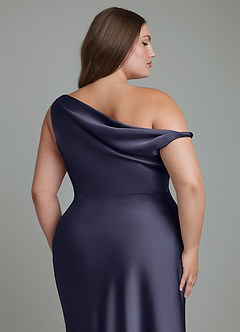 Azazie Emerson Robes de demoiselle d'honneur Robe Sirène en Satin extensible Épaules dénudées Bleu Orageux image11