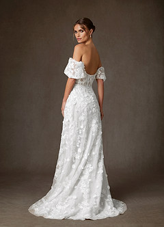 Azazie Vivienne Wedding Dresses Diamond White A-Line Sweetheart Lace Dress image3