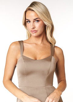 Azazie Nessi Vendita Finale Abito Tubino in Raso Elasticizzato con Scollo a U e Spacco Laterale Taupe image5