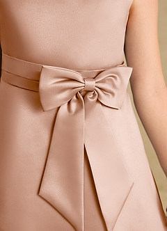 Azazie Eve Abiti da Ragazza di Fiori Abito A-Line in Raso Opaco Plissettato Champagne Rosa image6