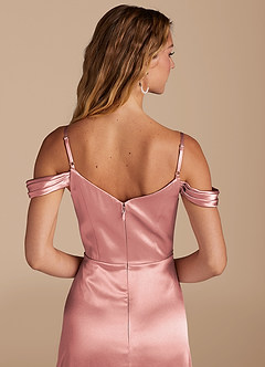 Azazie Ocean Jurken voor bruidsmeisjes Jurk van Metaalachtig Satijn met A-Lijn Off the Shoulder Stoffige Roos image5