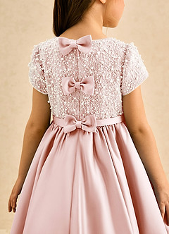 Azazie Cashew Robe Demoiselle D'honneur Fillette Robe Princesse en Mat Satiné avec manches Rose Pâle image7