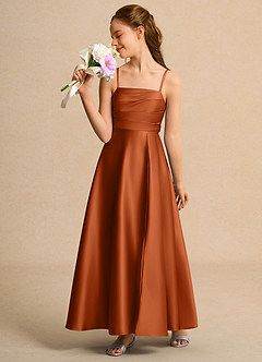 Azazie Pebbles Girls Formal Robe Demoiselle D'honneur Fillette Robe Trapèze en Mat Satiné Plissée Orange Brûlée image4
