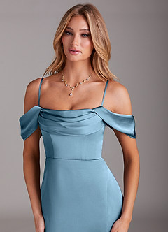 Azazie Saige Jurken voor bruidsmeisjes Jurk van Stretch Satijn met Kolom Off the Shoulder Staal Blauw image2