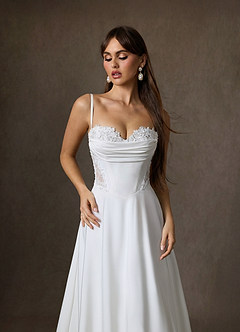 Azazie Ganelle Robes de mariée Robe Trapèze en Crêpe Dos Satin Encolure en Forme de Cœur Blanc De Diamant image5