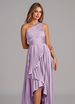 Azazie Lyrica Robes de demoiselle d'honneur Robe Trapèze en Satin extensible Une épaule Frostiges Flieder image7