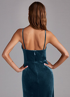 Azazie Maci Vestidos de damas de honor Vestido de Topacio Azul de terciopelo de Corte Recto con Plisado image5