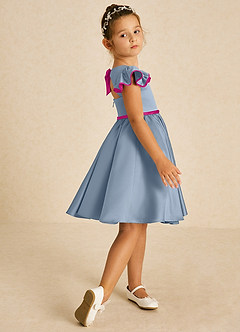 Azazie Sugar Plum vestidos de niña de las flores Vestido de Azul Polvoriento Fucsia de Satin Mate de Corte En A con Lazo image3